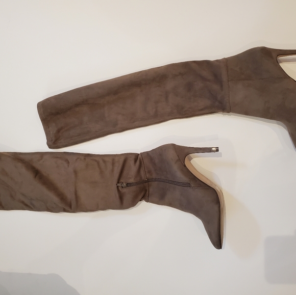 Brand new suede brown boots - Picture 4 of 4